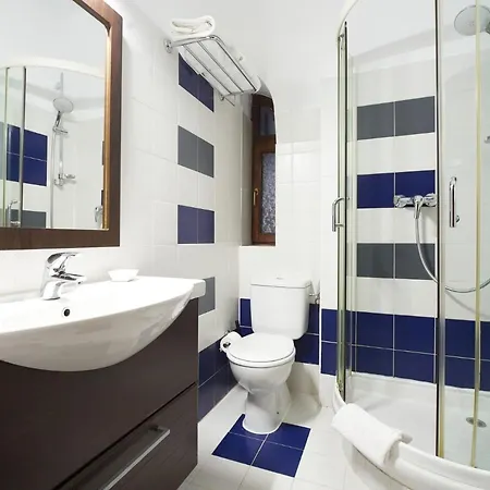 Апартаменты Cozy Reginetta Building Central Location